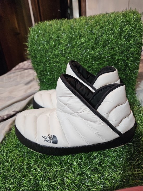The North Face Shoes - The North Face thermoball Womens White Insulated Slip-On Shoes